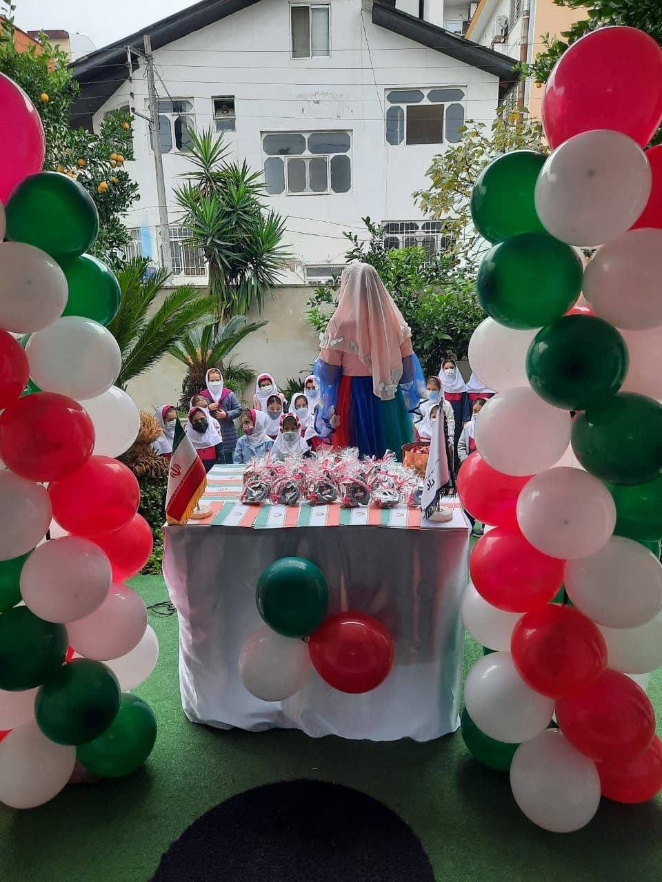 دبستان مداد